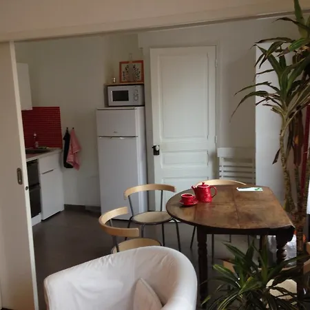 Comme Petite Maison Apartment Malakoff